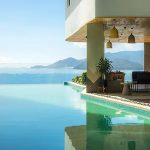 Seahorse Paradise Residences 아파트